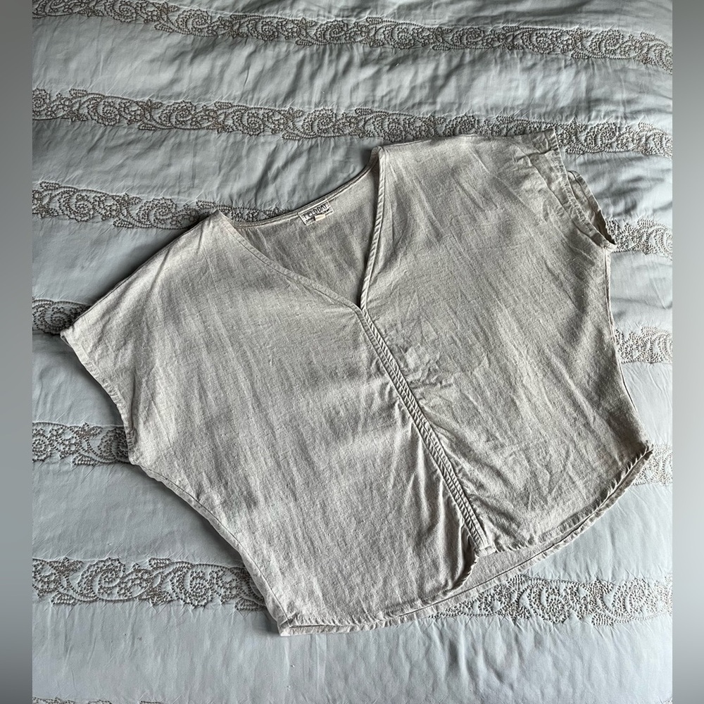 Field Day Apparel Oat Linen Dolman Top Size L - EUC